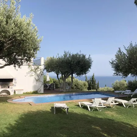 度假居 Illa Blanca *